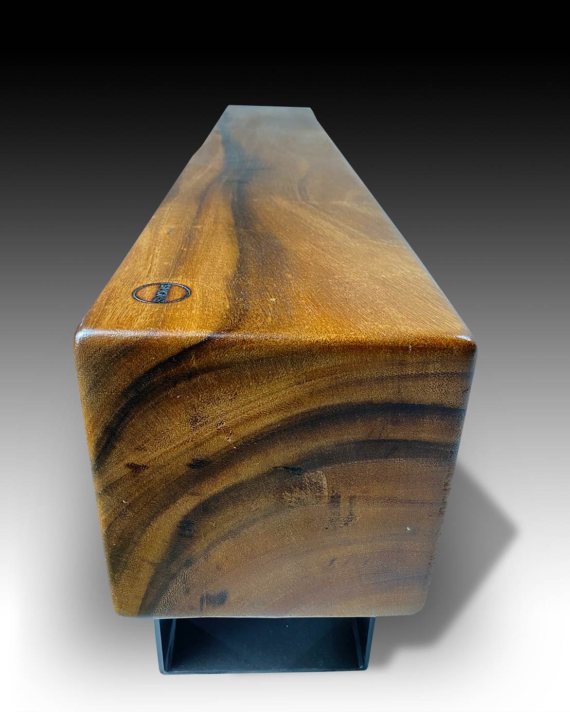 Logan-suar-wood-Bench