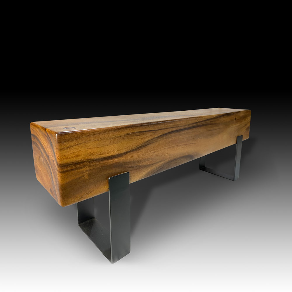 Logan-suar-wood-bench