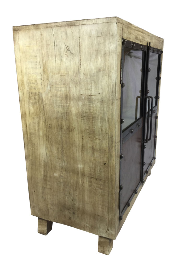 hugo side board