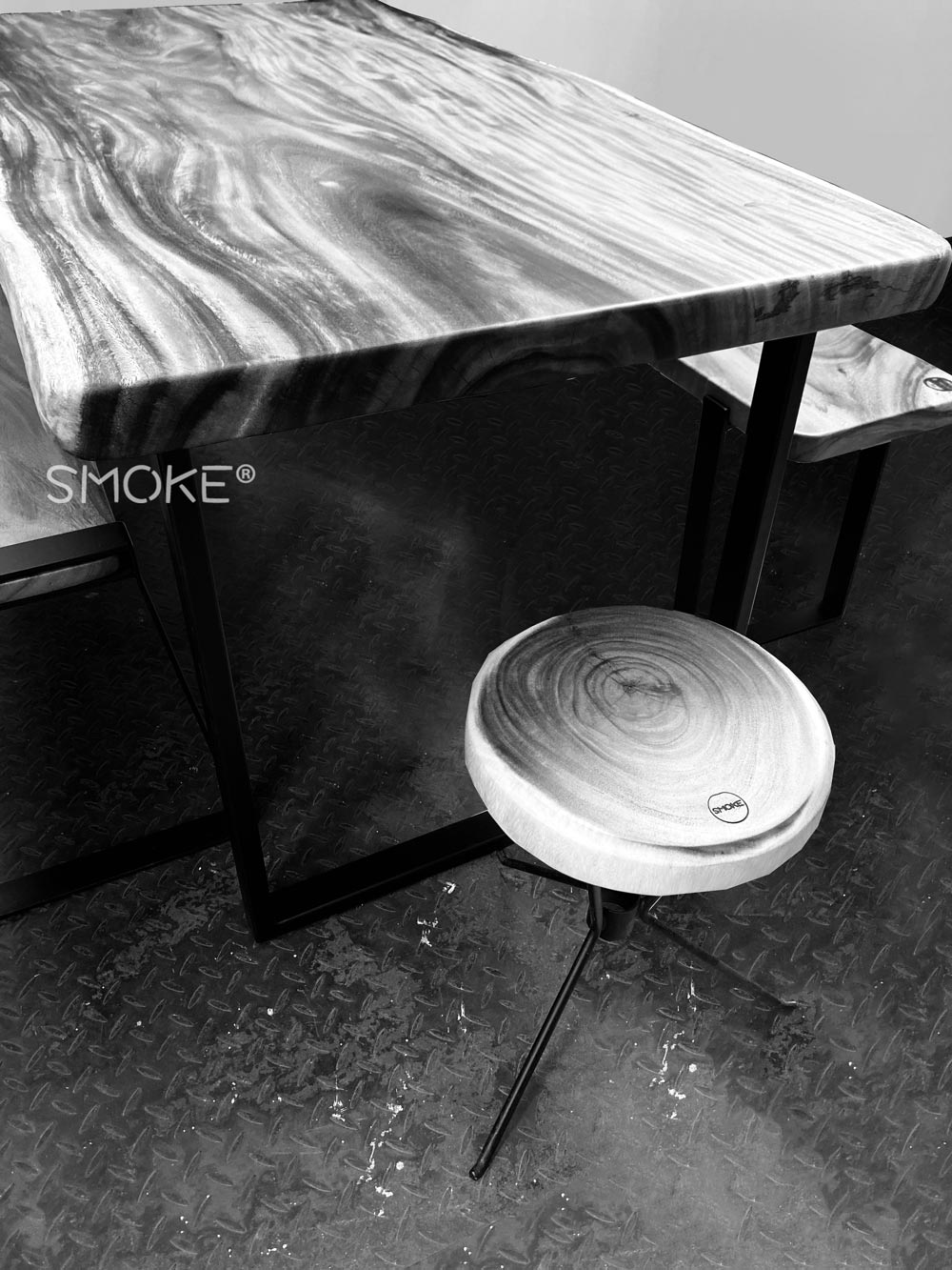 suar wood dining table with stool
